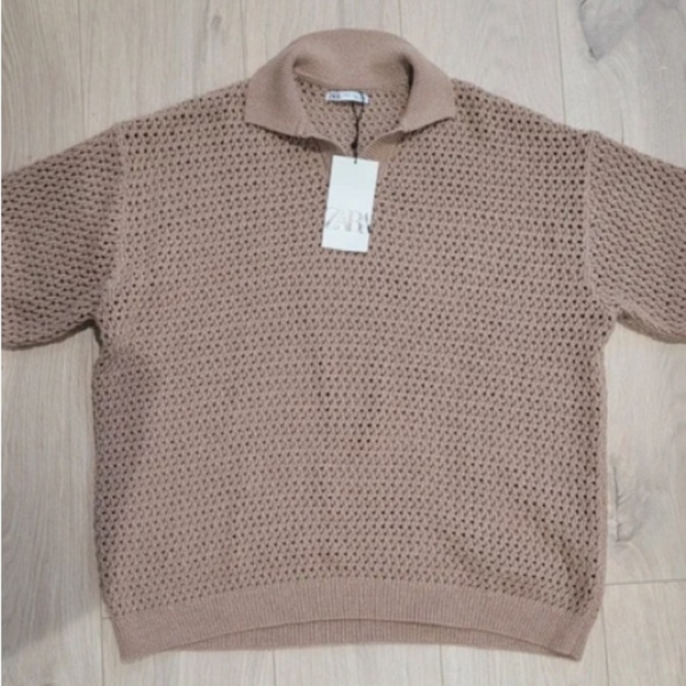 Zara Men’s Open-Knit Polo Sweater in Taupe